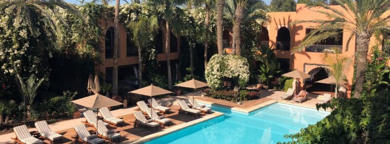 Maximum Golfreisen, Marokko/Agadir, Tikida Golf Palace-Pool und Garten mit Liegen